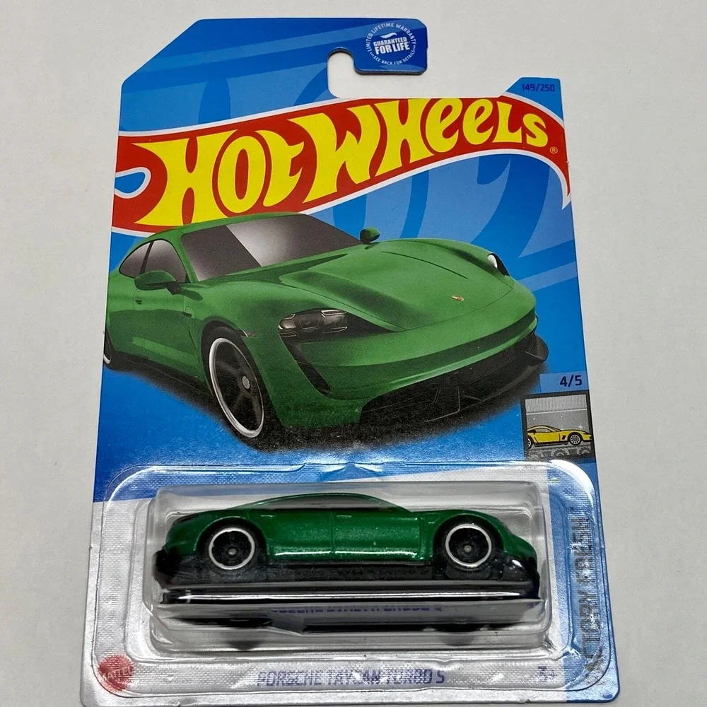 Hot Wheels Porsche Taycan Turbo S 149/250 Factory Fresh 4/5‎ Green Die-cast 1:64